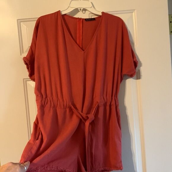 VeryJ medium orange distressed romper with elastic and drawstring waist - Picture 1 of 8